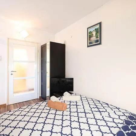 Cruiser Apartment